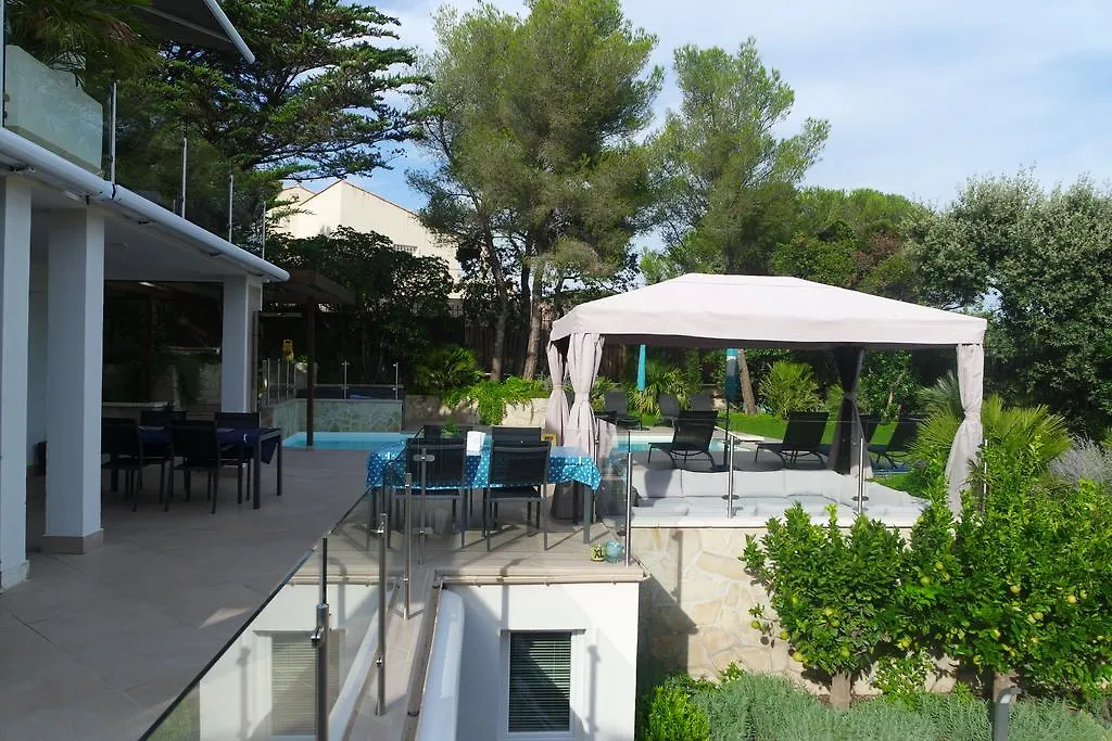 Villa Perle De La Mer Saint Aygulf 0*,  France